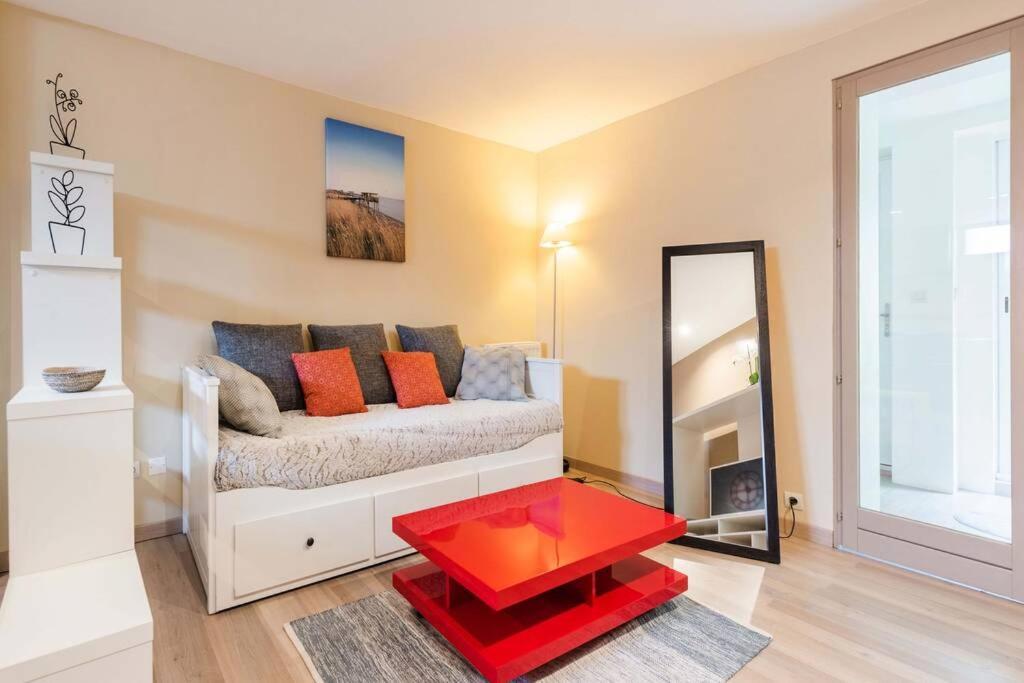 Studio Next To Bordeaux City Center With A Terrace Bègles Exteriör bild